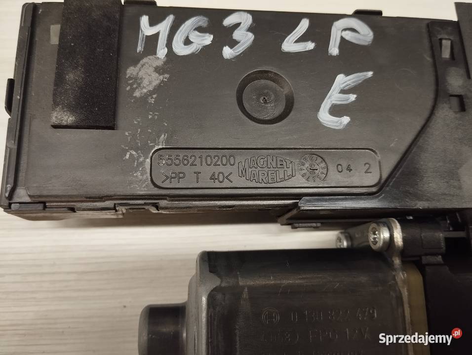 Silniczek szyby lewy przód Megane III 807310004R łódzkie Łask sprzedam