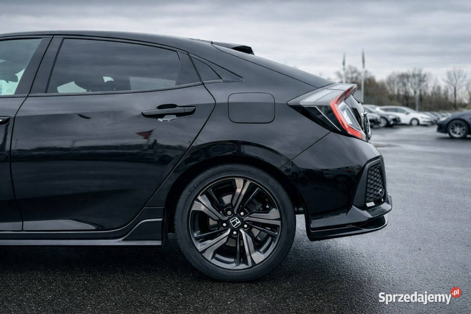 Honda Civic X 20172021 Samochody osobowe Sadlno