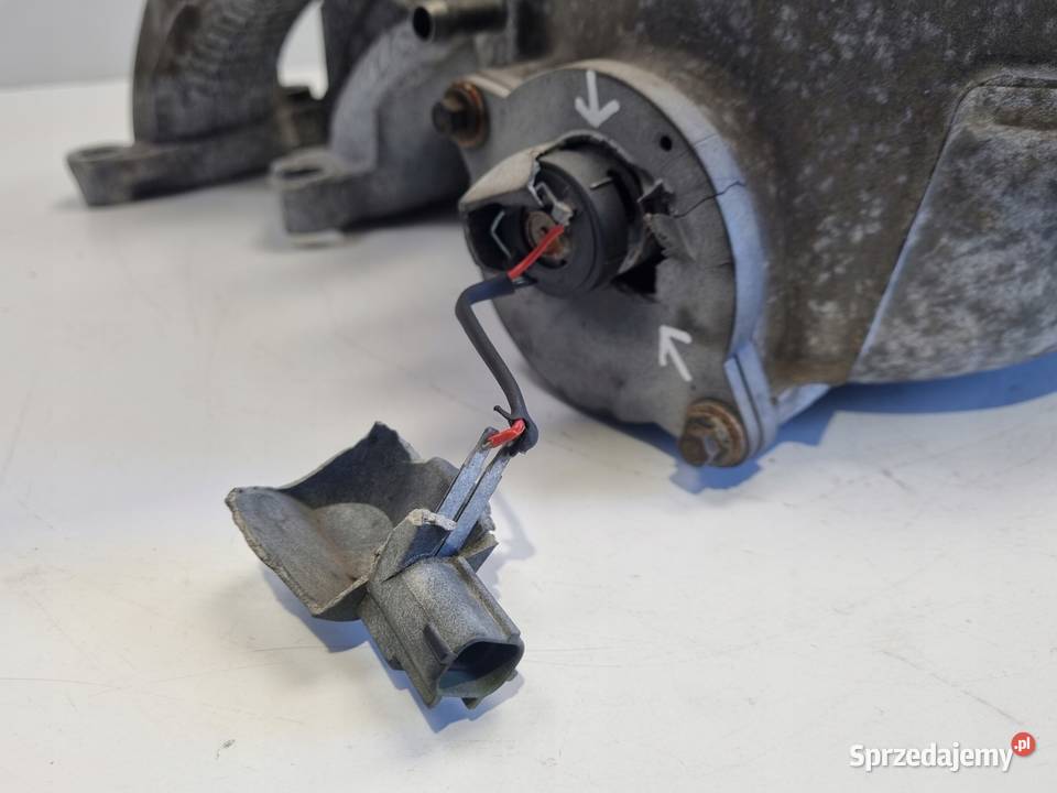 KOLEKTOR SSĄCY Jaguar SType 30 V6 XR8E9424AH