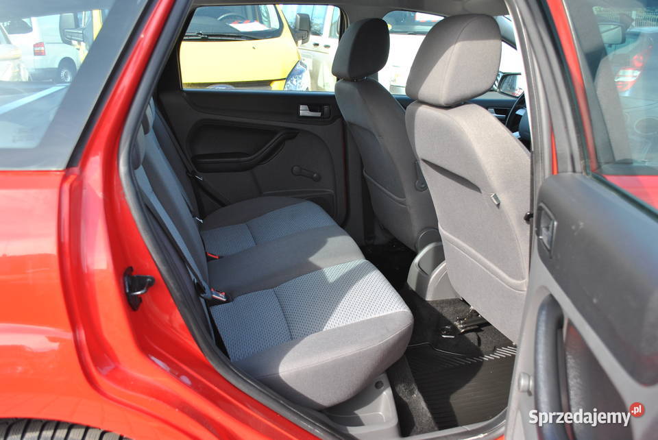 Ford Focus Kombi Czerwony Klimatyzacja Centralny Sierakowice