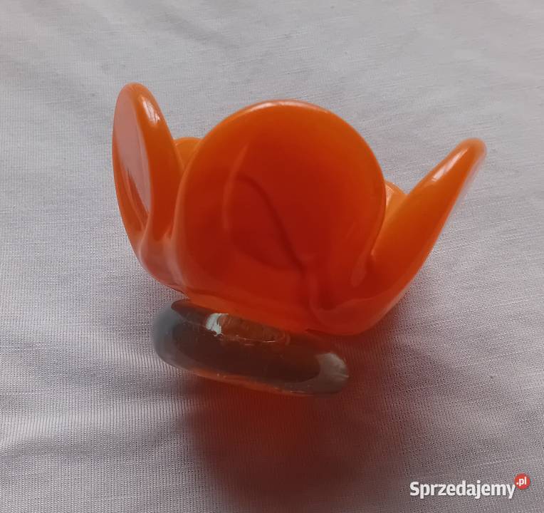 Ręcznie formowany szklany świecznik w stylu Koźminek