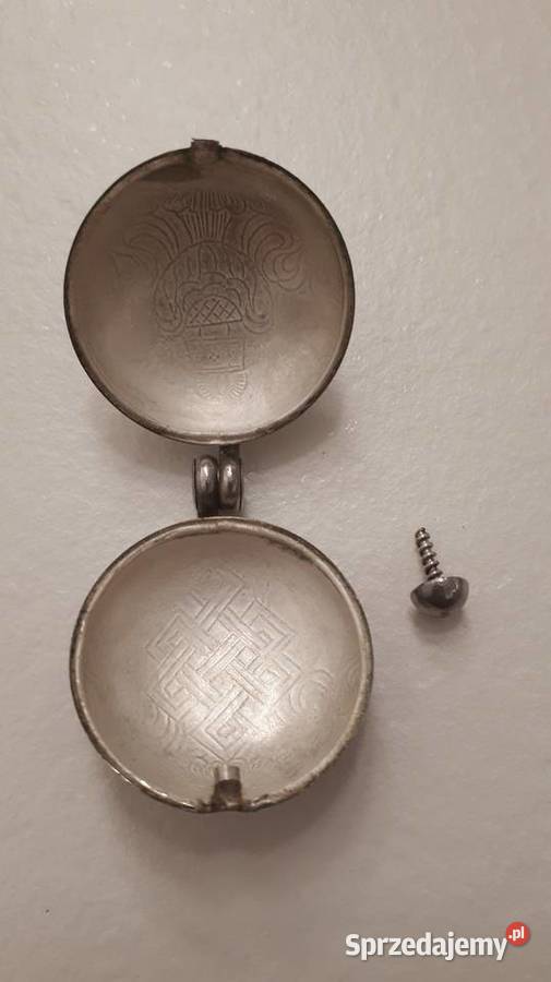 srebrny sekretnik otwierany Radom