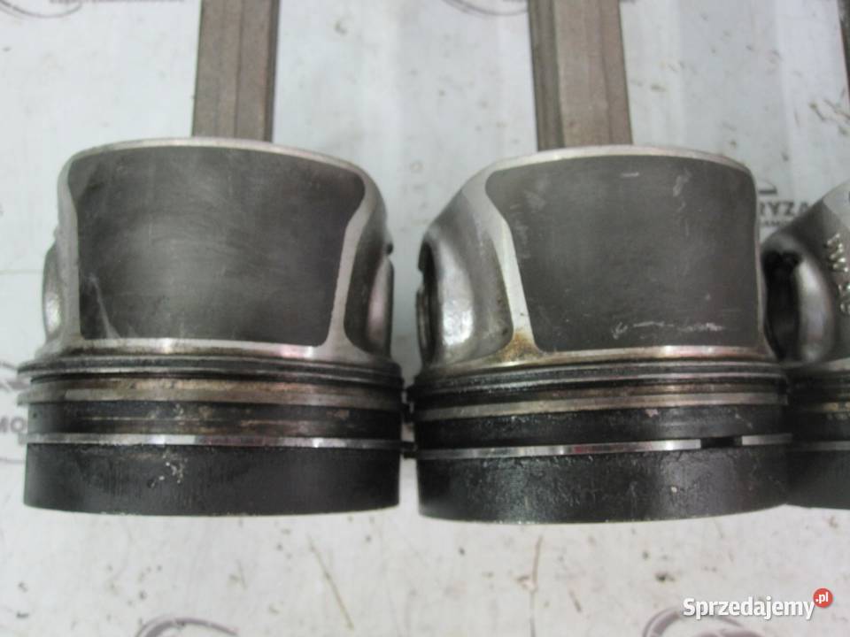 VW PASSAT 16 TDI 12R CAY 105 tłok korbowód 03LA Blok silnika