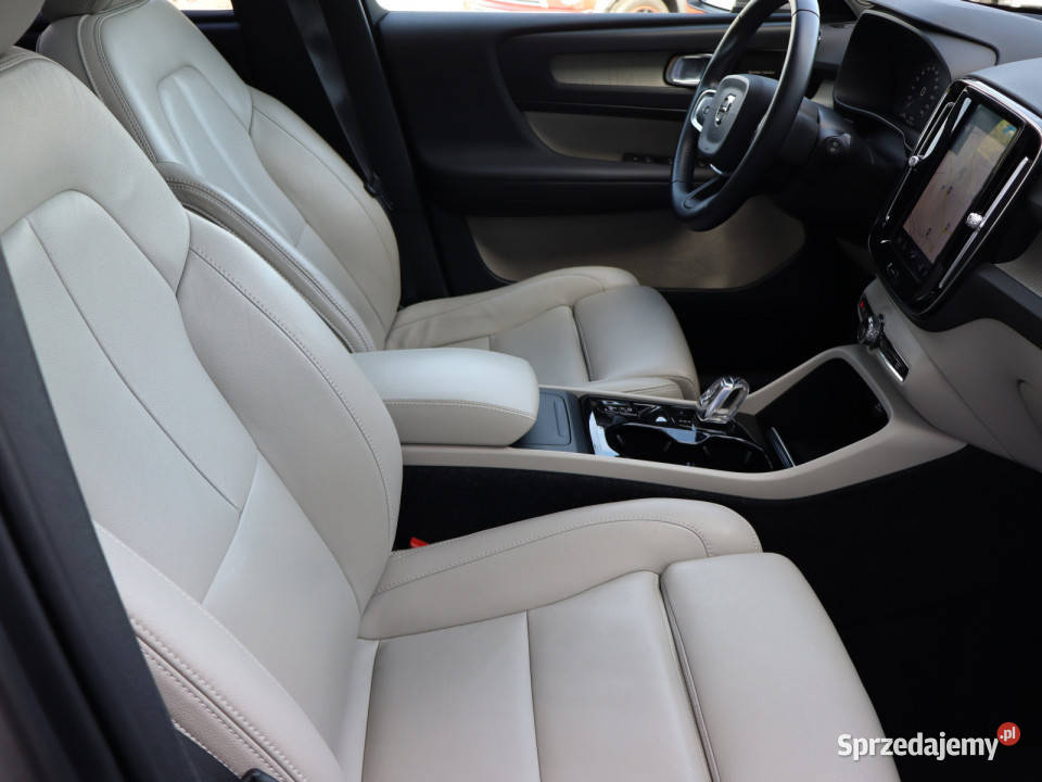 Volvo XC40 D4 AWD tempomat Katowice