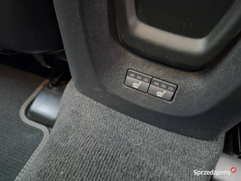 Volvo V40 20 d4 190R DESIGNPANORAMA Ostrowiec Świętokrzyski