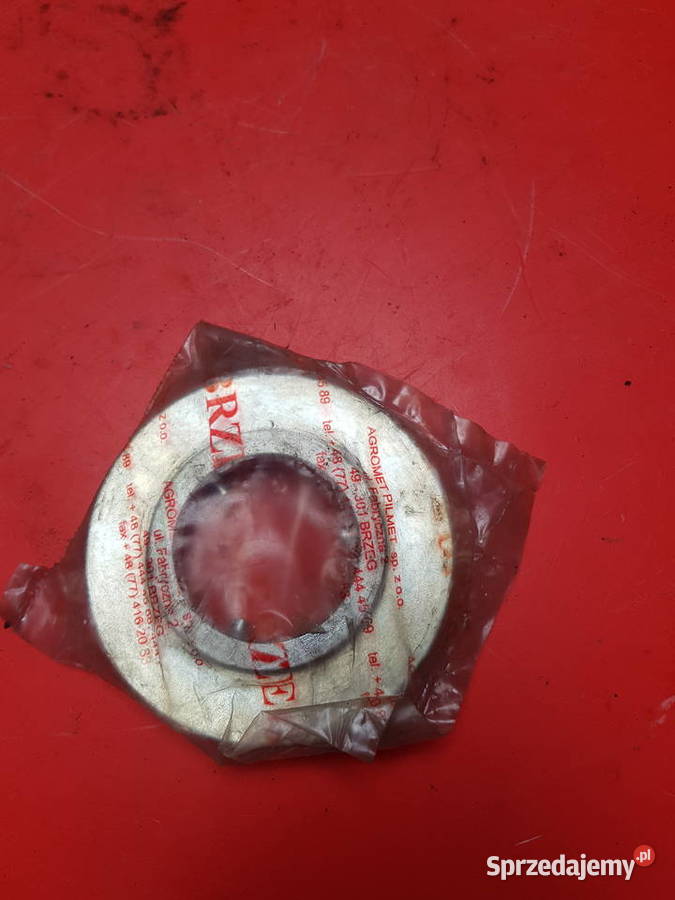 2012100040 Pierścień podtrzymujący ROZSIEWACZ Sulechów sprzedam