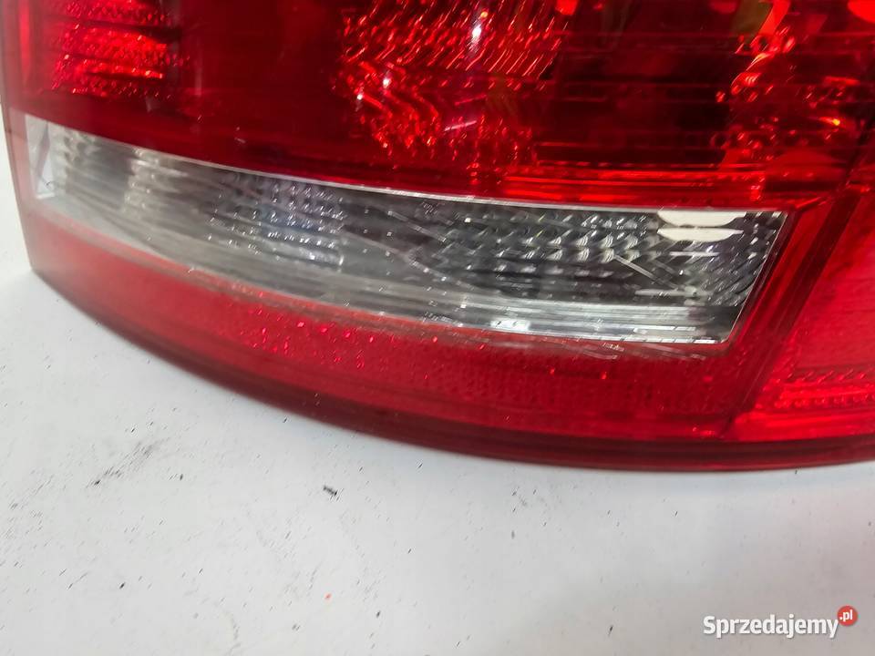 LAMPA PRAWY TYŁ W BŁOTNIK NA ŻARÓWKI AUDI A6 C6 Przystajń