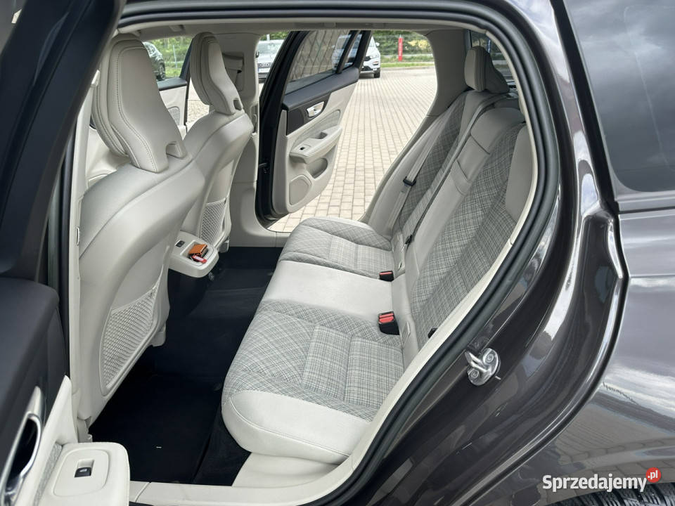 Volvo V60 Salon Polska Andoid Grzane fot Kamera