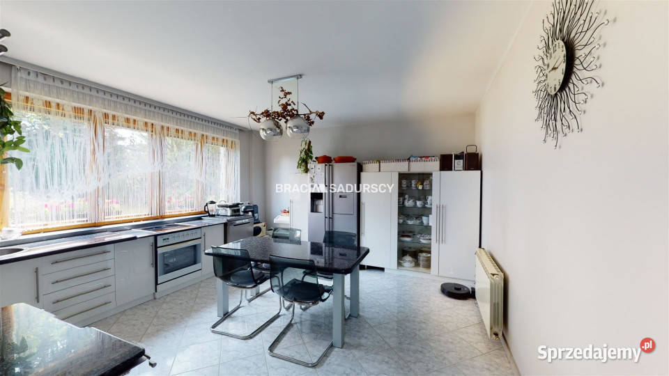 Dom wolnostojący Świątniki Górne Różana 258m