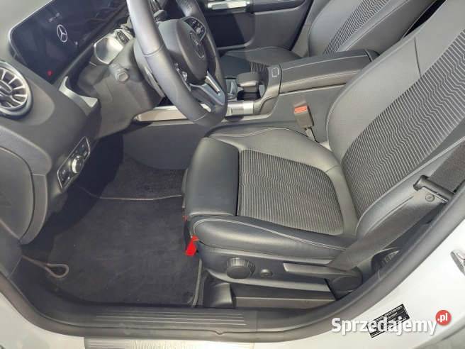 MERCEDESBENZ GLB 200 2022 1332 ccm 163