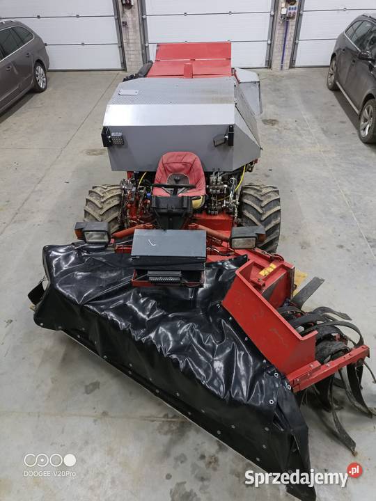 Kombajn do zbioru orzechów laskowych Izdebno