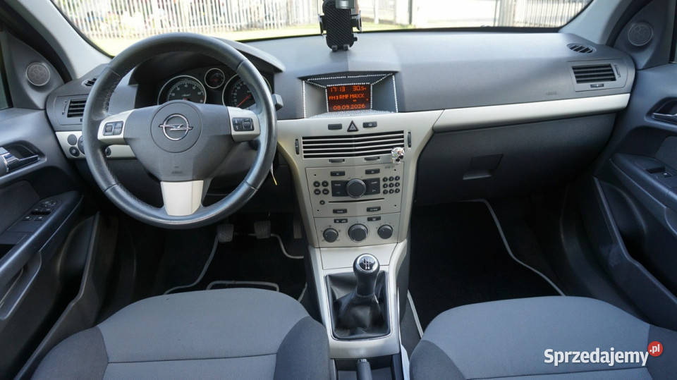Opel Astra zarejestrowany ubezpieczony Gwarancja Astra Zielona Góra