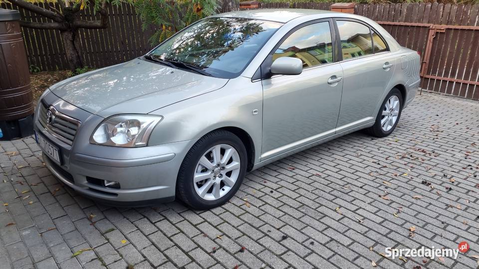 Toyota Avensis 18 B T25 sedan zadbana nieuszkodzony Białystok