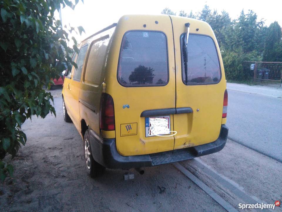 Sprzedam Nissan Vanette z 97r silnik 23d żółty warmińsko-mazurskie Giżycko
