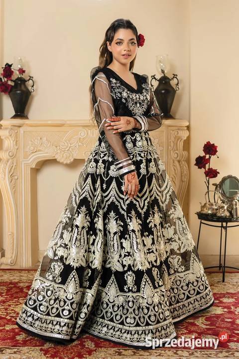 Czarna suknia balowa L 40 kwiaty floral Szczecin