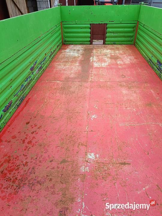 Przyczepa z kiprem na 3 strony nieuszkodzony Baćkowice