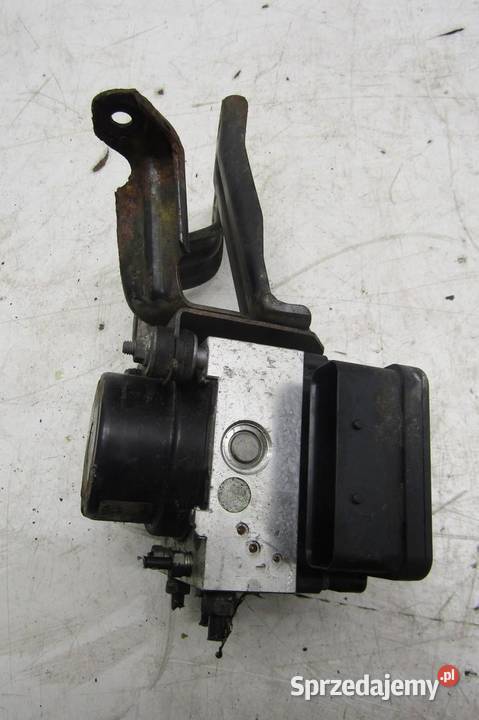 POMPA STEROWNIK ABS 13 VVTi TOYOTA YARIS III