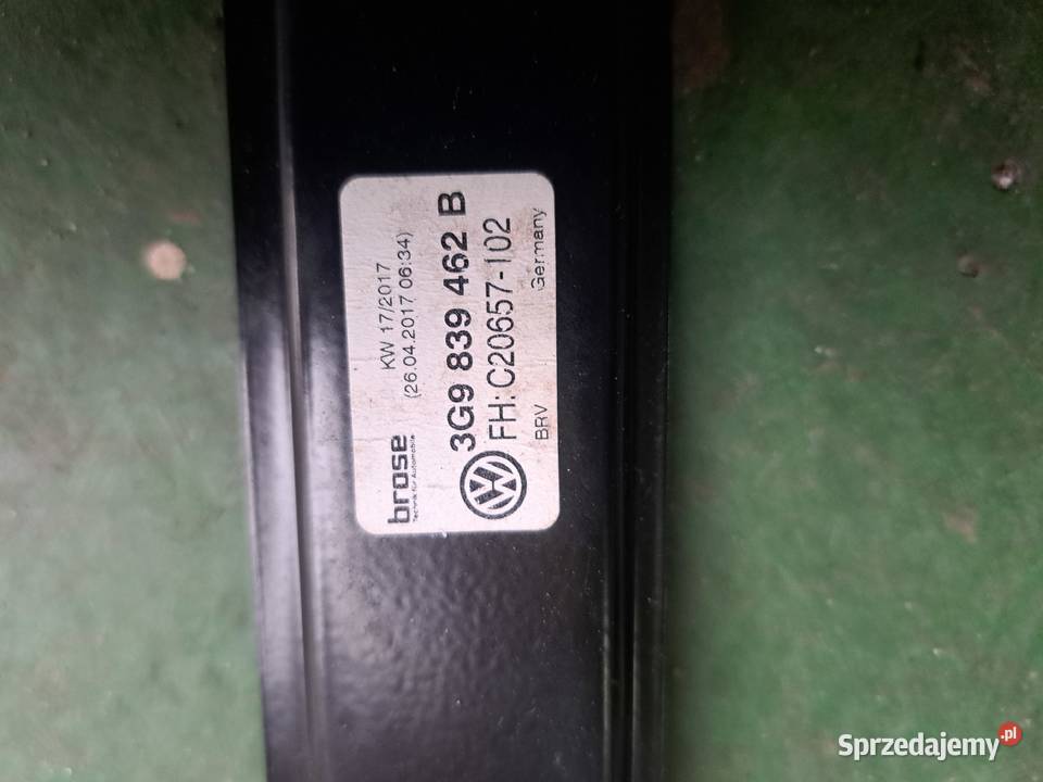 Vw Passat b8 podnośnik prawy tył 3g9839462b Gorzów Wielkopolski