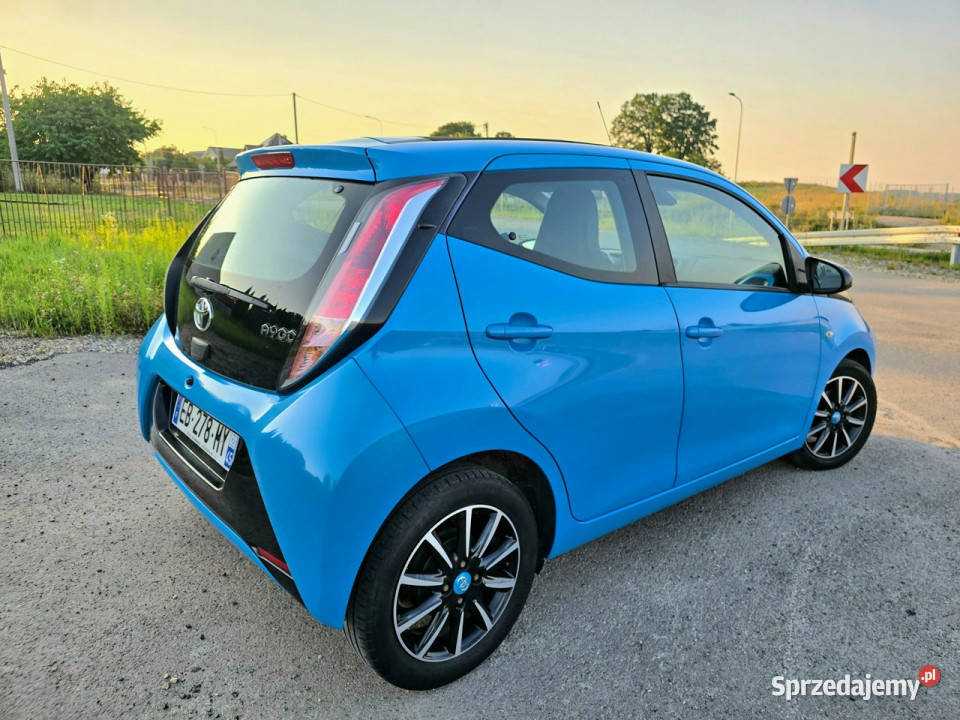 Toyota Aygo Toyota Aygo 10 Wave 2 fabryczny czujnik zmierzchu sprzedam