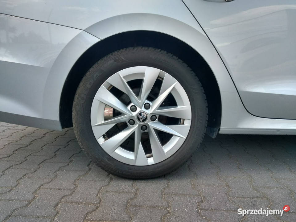 koda Octavia 15 TSI 150 kamera led smartlink Tychy