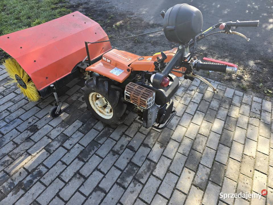 Zamiatarka szczotka spalinowa Wąbrzeźno