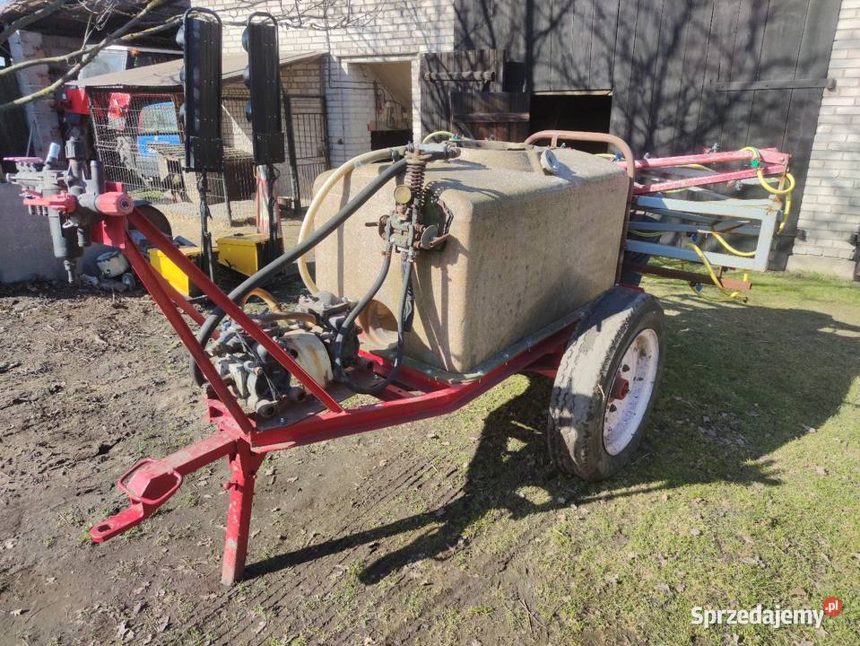 Opryskiwacz polowy ciągany 1000l łódzkie Wieluń sprzedam