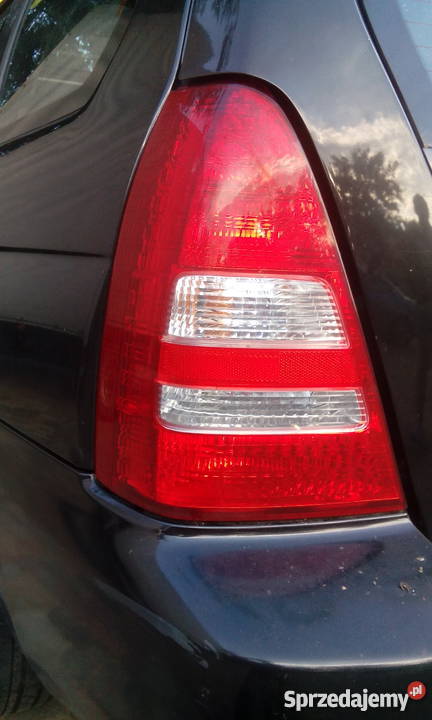 subaru forester lampa prawa Lewe Bełchatów