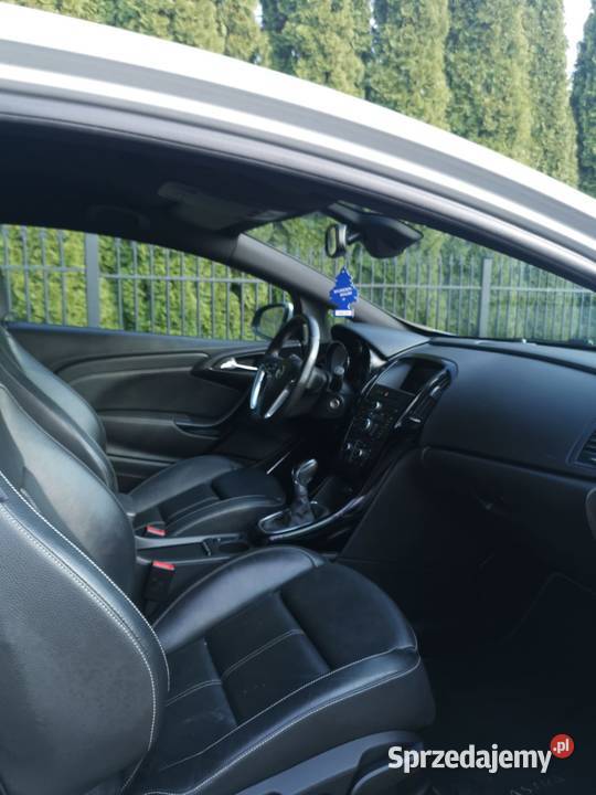 Opel Astra GTC bogate wyposażenie stan idealny Tarnów