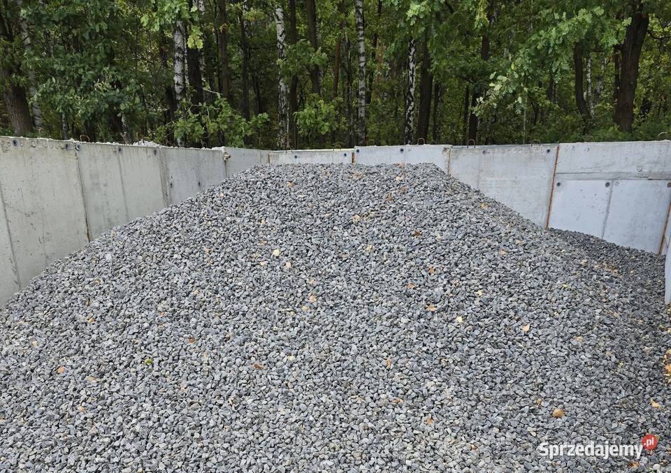 Grys bazaltowy grafitowy ciemny szary 1622 mm Ogród Wiązowna