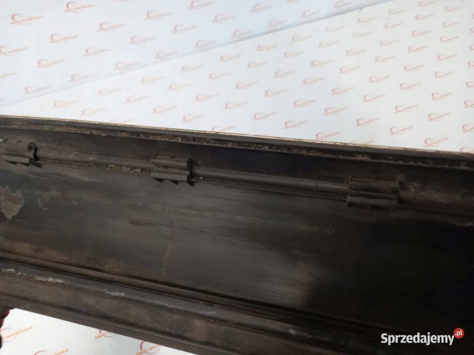 LISTWA DRZWI LEWY PRZÓD 7L6837787E VW TOUAREG 7L osobowe Kielce