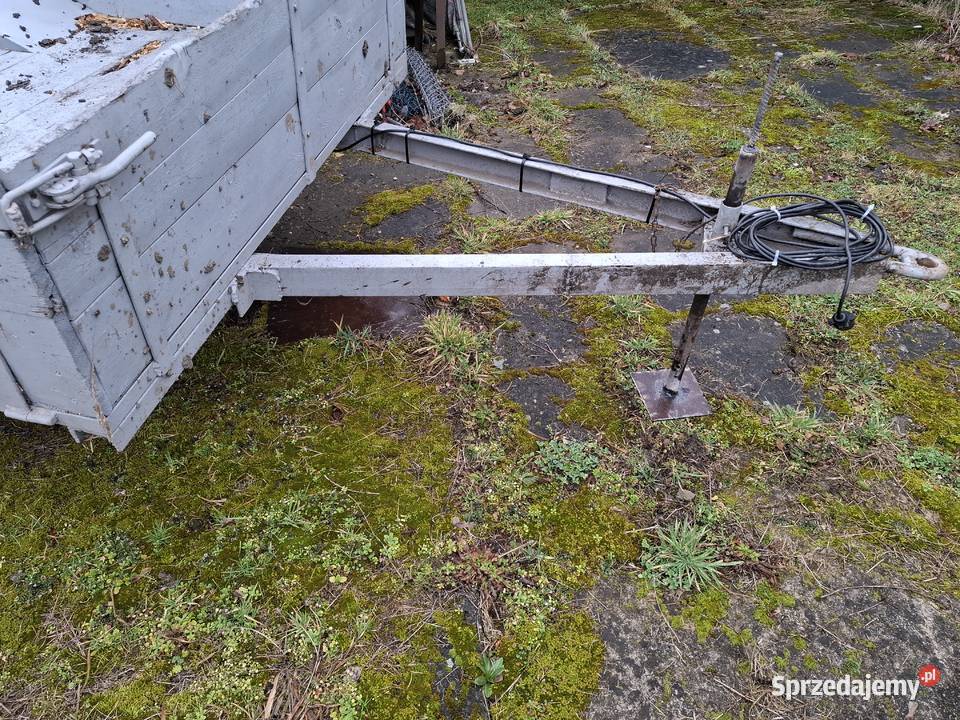 Przyczepka jedno osiowa solidna konstrukcja Przyczepy rolnicze opolskie Opole