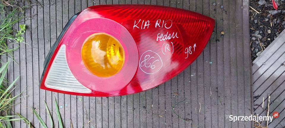 Kia Rio sedan 1998 1999 sedan lampa tył prawa dolnośląskie Byków