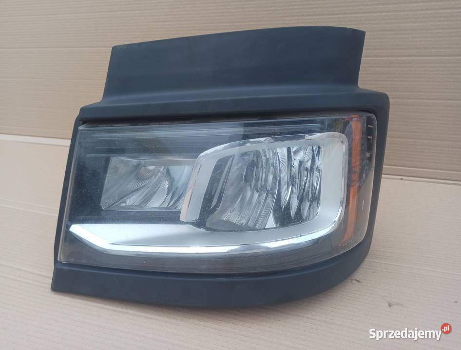 SCANIA R S REFLEKTOR LED LEWY LAMPA LEWA 2655848 Bieleń