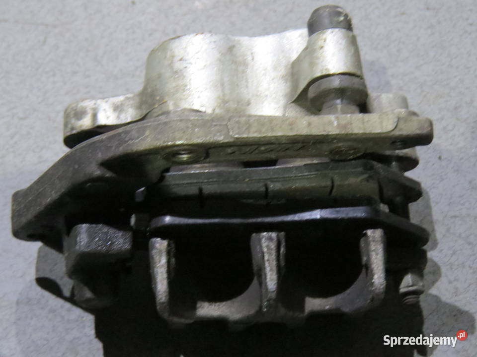 SUZUKI BURGMAN 650 EXECUTIVE LEWY PRZÓD ZACISK Warszawa