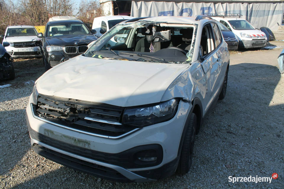Volkswagen TCross centralny zamek Ostrów Wielkopolski