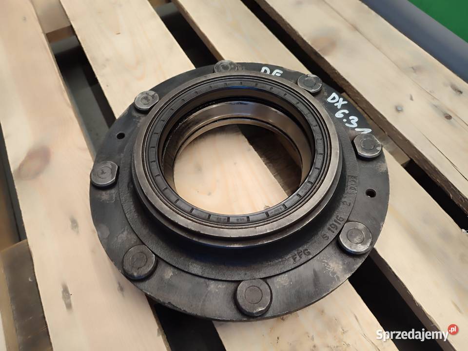 Piasta koła V31796100 304539 Deutzfahr 631 DX Pozostałe wielkopolskie Wilkowo