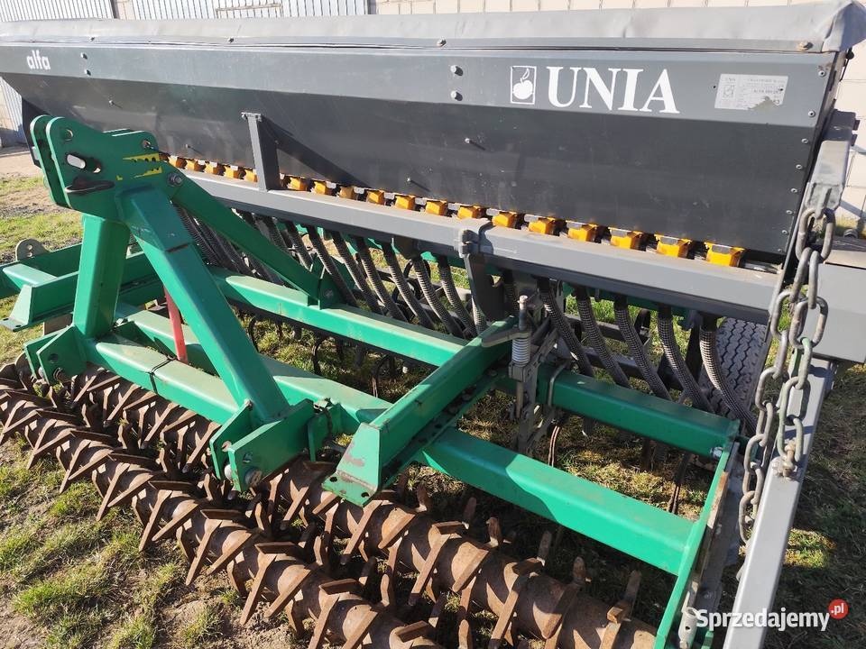 Siewnik poplonów trawy Unia Alfa 550253 na Chyliny