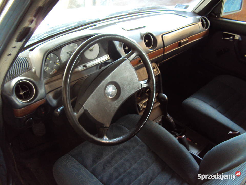 Mercedes W123 240D Płaza