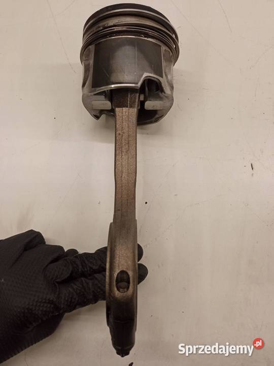 TŁOK KORBOWÓD 83L82 30 TDI VW Volkswagen Touareg sprzedam