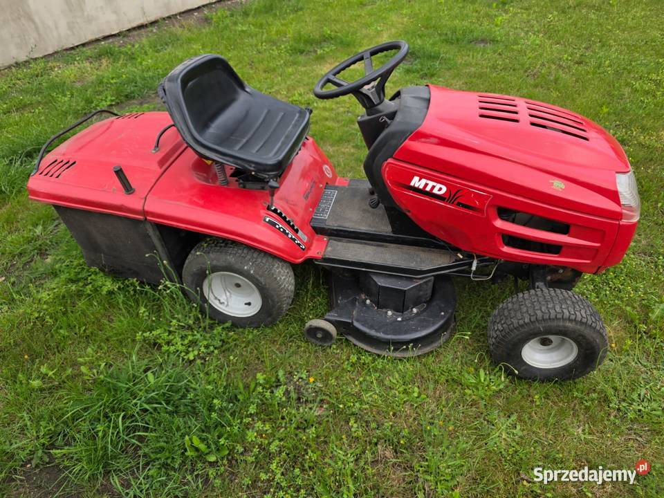Sprzedam kosiarkę traktorek MTD szer koszenia 95