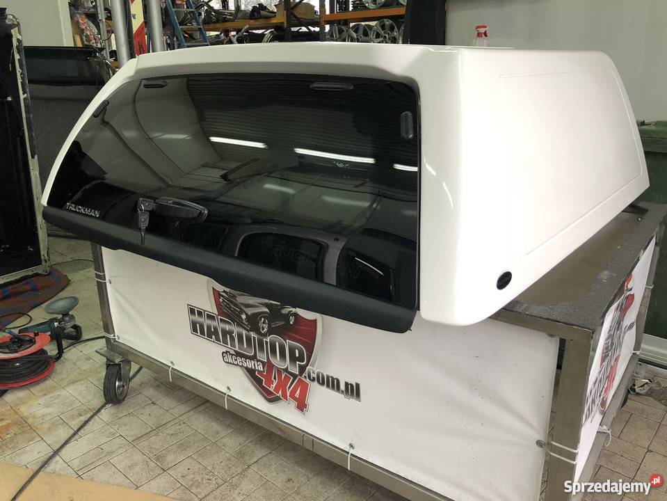 Zabudowa Toyota Hilux 2018 bez szyb Truckman 9 sprzedam