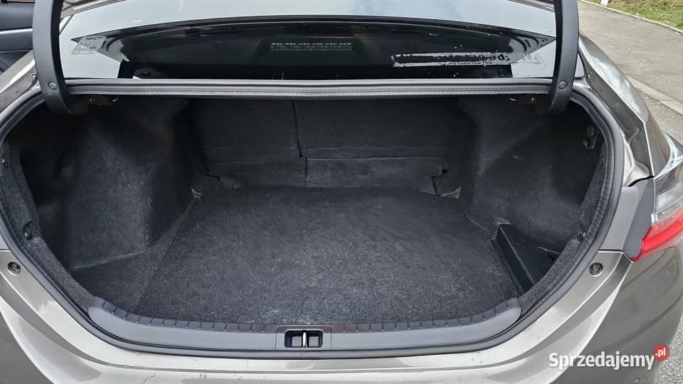 Toyota Corolla 16 132 2016 Lift Film LED Xenon 132KM Zarszyn