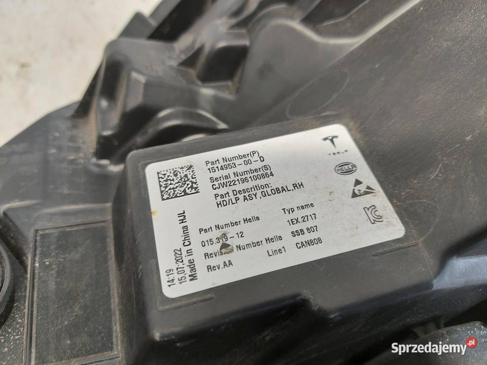 TESLA MODEL Y 2022r LAMPA PRAWA PRZÓD RHD dolnośląskie sprzedam