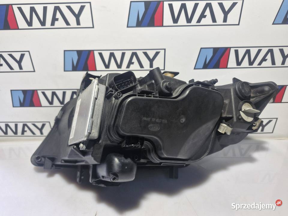 BMW E90 E91 LAMPA PRAWA PRZÓD KOMPLETNA BI XENON sprzedam
