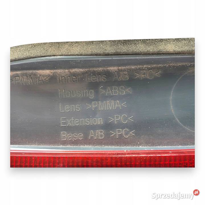 LAMPA PRAWA Toyota Auris II E18 LIFT TYLNA prawy