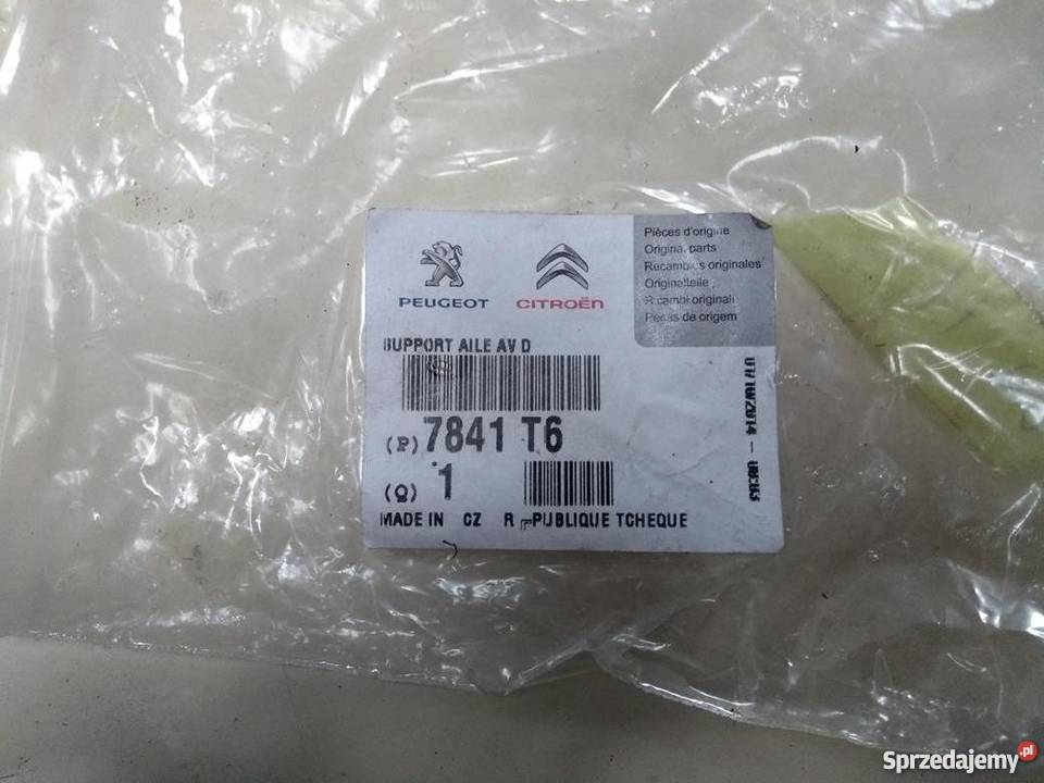 PEUGEOT 107 CITROEN C1 wspornik błotnika prawy osobowe Pilzno