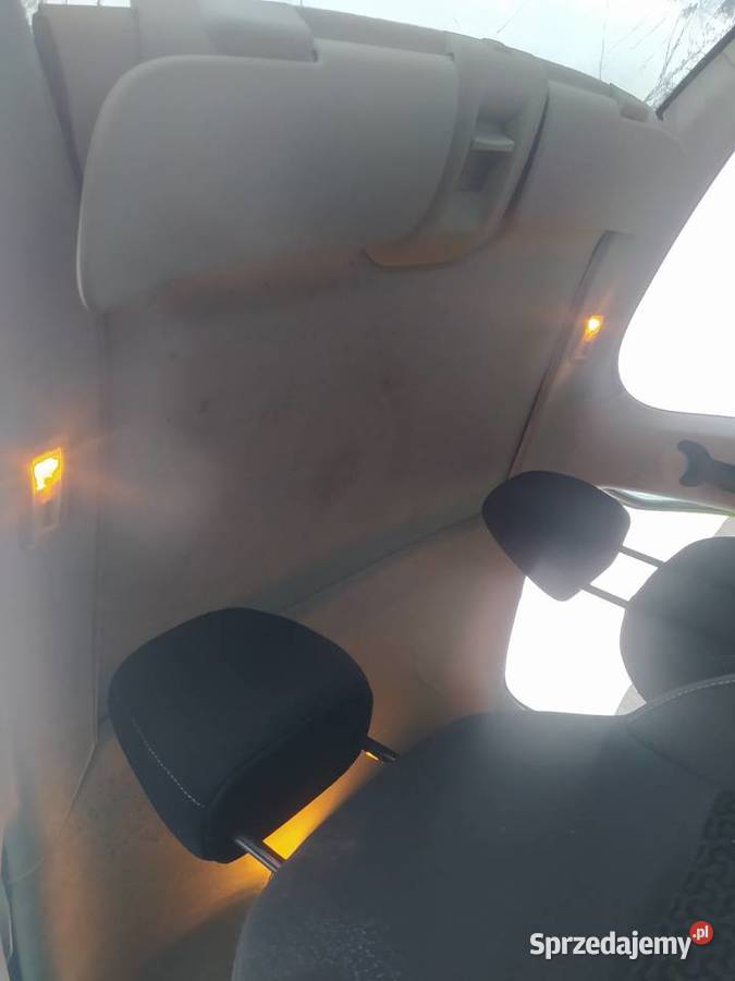 Citron c3 ii 14 vti lpg 95 hak klapa zderzak Rok produkcji 2011 Ostrów Wielkopolski sprzedam