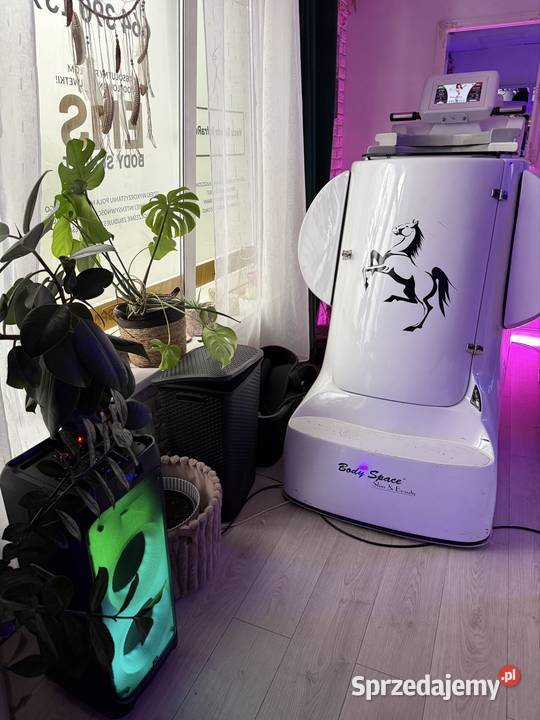 Sprzedam gotową działalność studio modelowania