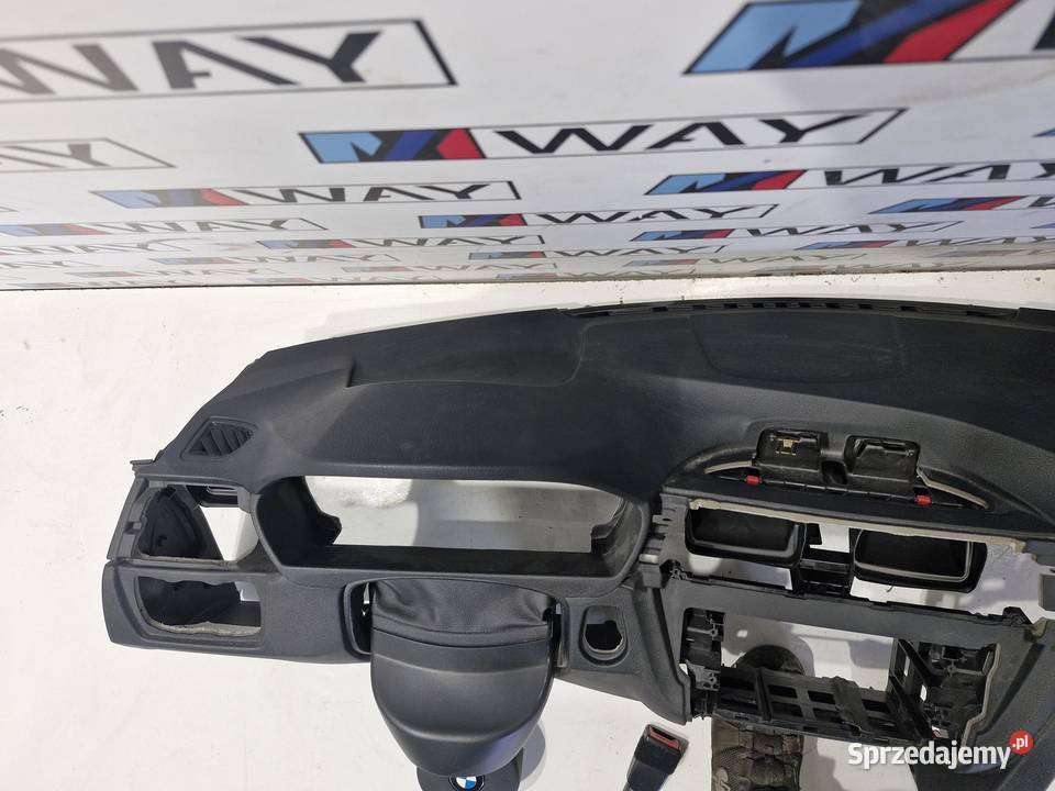 BMW F30 F31 DESKA KONSOLA PODUSZKA NAPINACZE osobowe Deski rozdzielcze, konsole