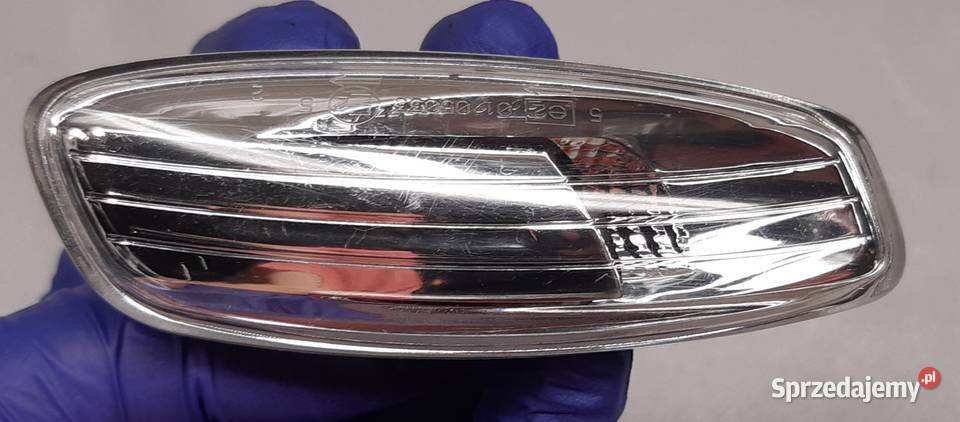 KIERUNKOWSKAZ MIGACZ PEUGEOT 207 3008 308 5008 osobowe Części dolnośląskie